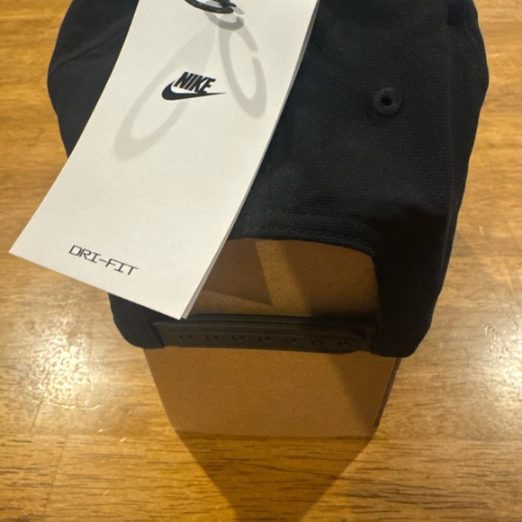 Nike Embroidered Swoosh Club Cap Hat FV5563 010 Black M/L Unisex New With Tags - Picture 4 of 8